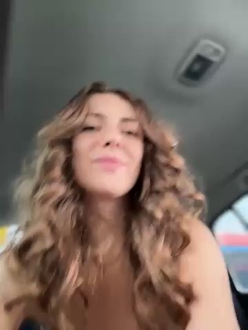 MariiD live cam screenshot females on SLUT.SHOW — Free Live Cams & XXX Chat — screenshot #1