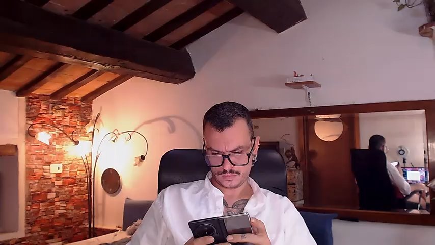 cek_186 live cam screenshot male from Italy on SLUT.SHOW — Free Live Cams & XXX Chat — screenshot #1